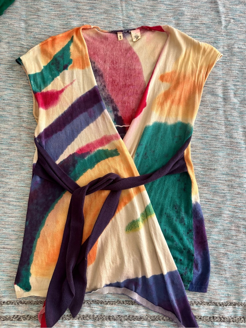 Anthropologie Moth, Short sleeve Colorful Watercolor Wrap Top with tie closure